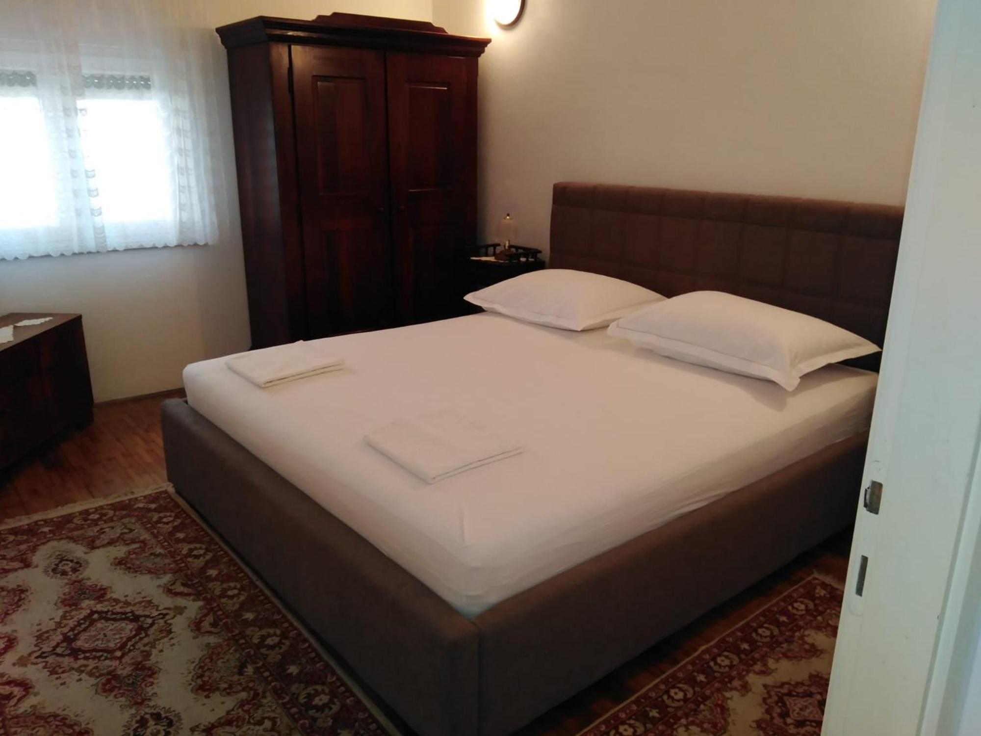Apartman Gordana Трогир Екстериор снимка