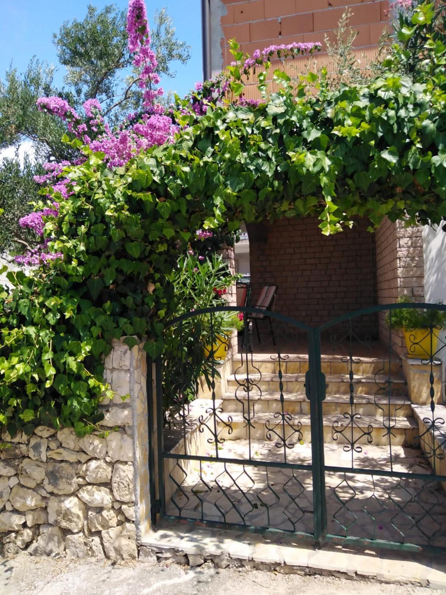 Apartman Gordana Трогир Стая снимка