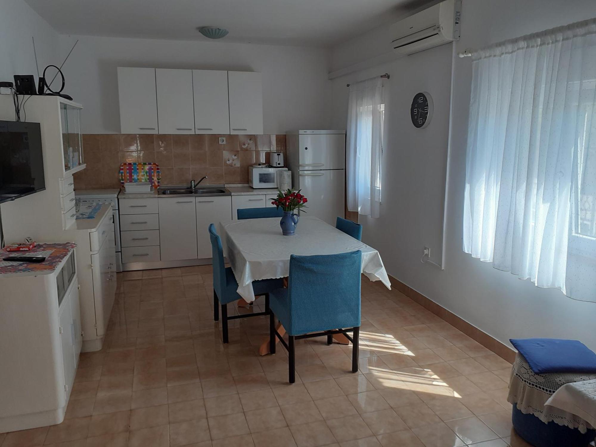 Apartman Gordana Трогир Екстериор снимка